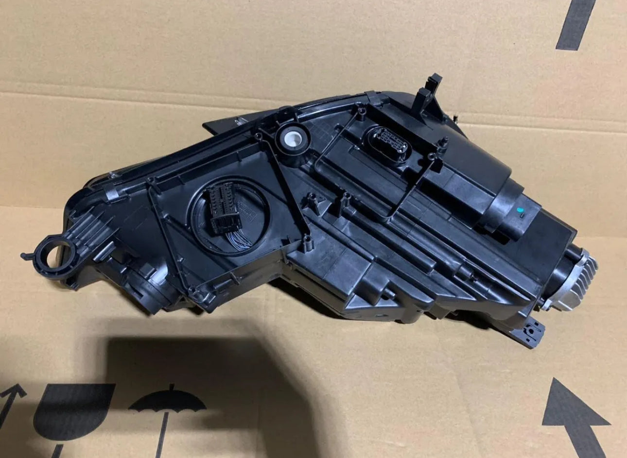 A4 S4 B9 2017 2018 2019 LED HEADLIGHT N/S LEFT RIGHT DRIVER SIDE 8w0941034